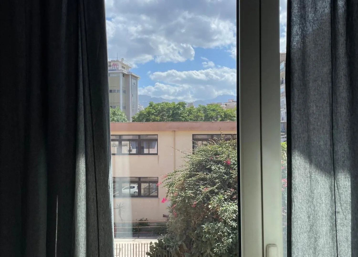 Appartamento Vicino Il Centro Palermo 0*,